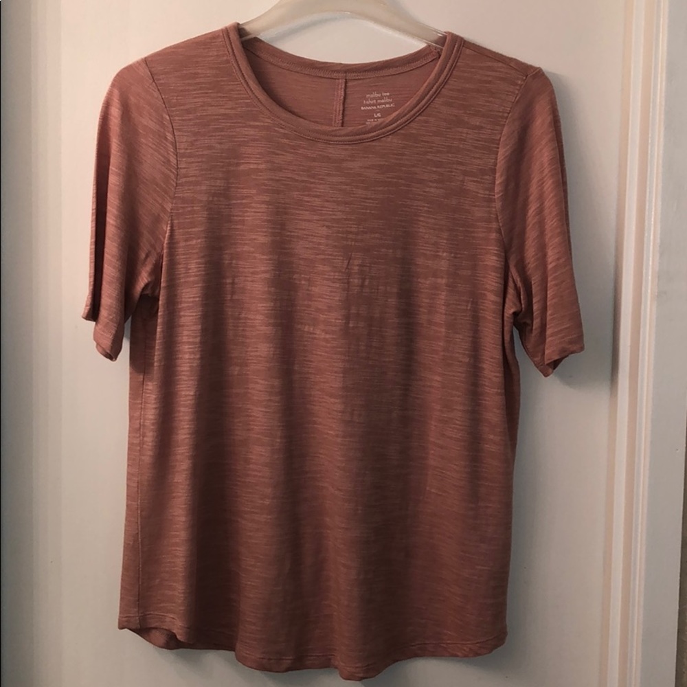 Banana Republic blush colored Malibu tee